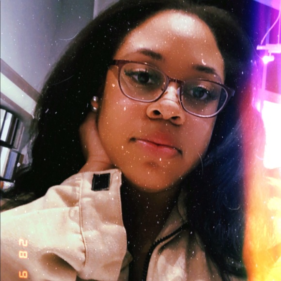 Meet your Posher, Shaakirah - Picture 1 of 1